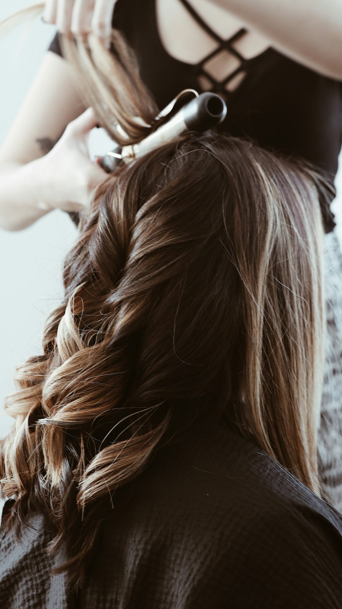Blonde volume boost clip-in hair extension